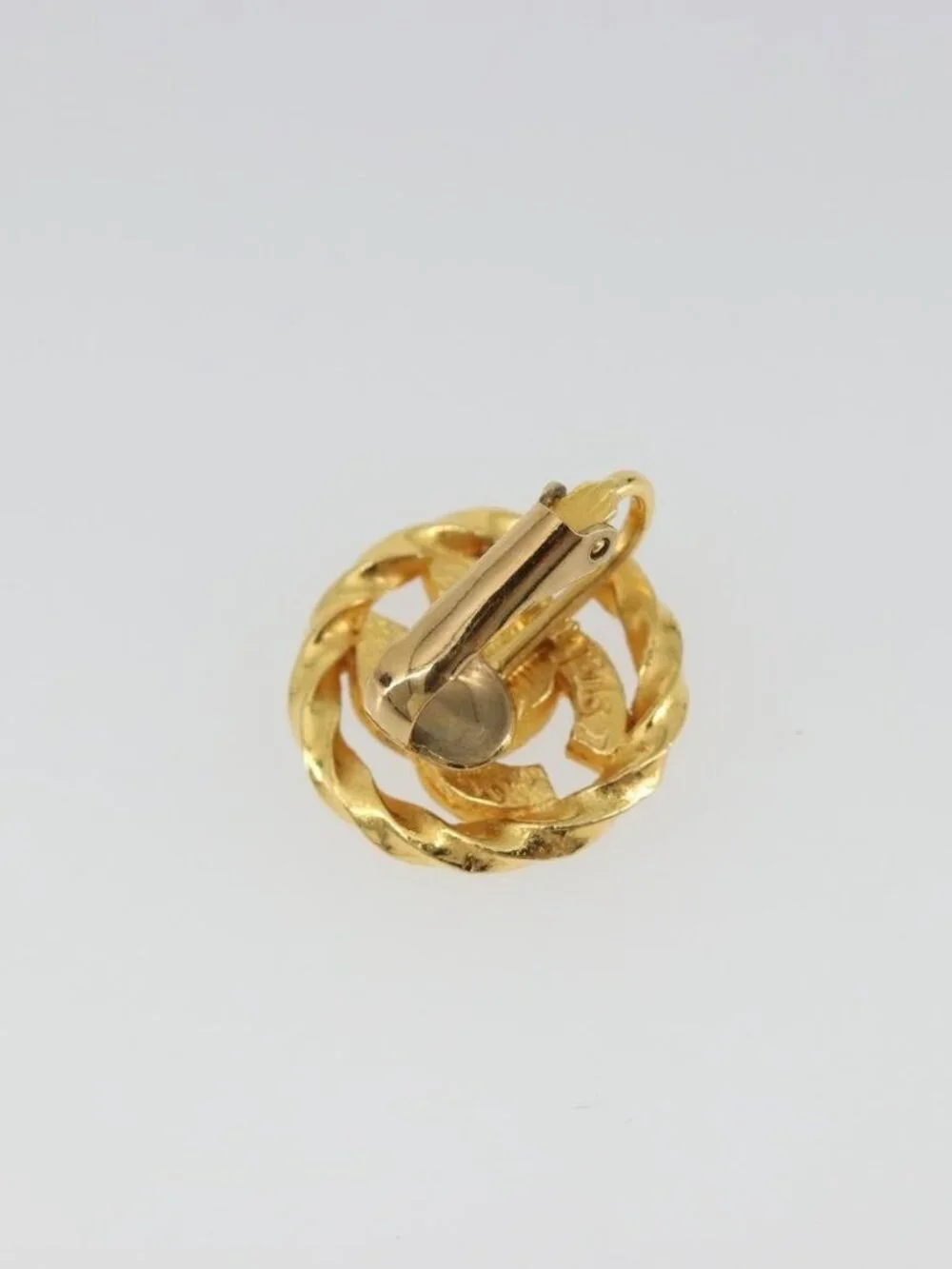 CHANEL Earring Metal Gold Tone CC Auth 188627